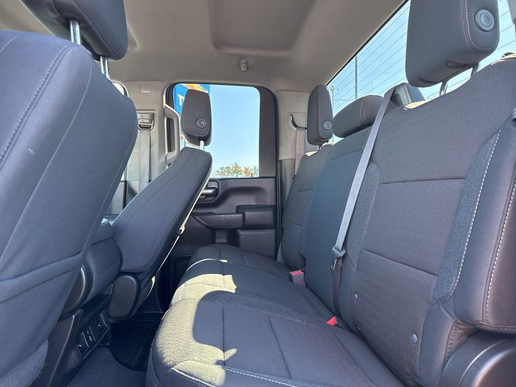 Used 2024 Chevrolet Silverado 2500 Custom w/ Custom Convenience Package image 18