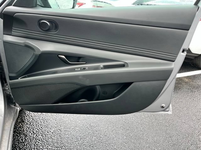 New 2026 Hyundai Elantra SEL Sport Premium FWD image 23
