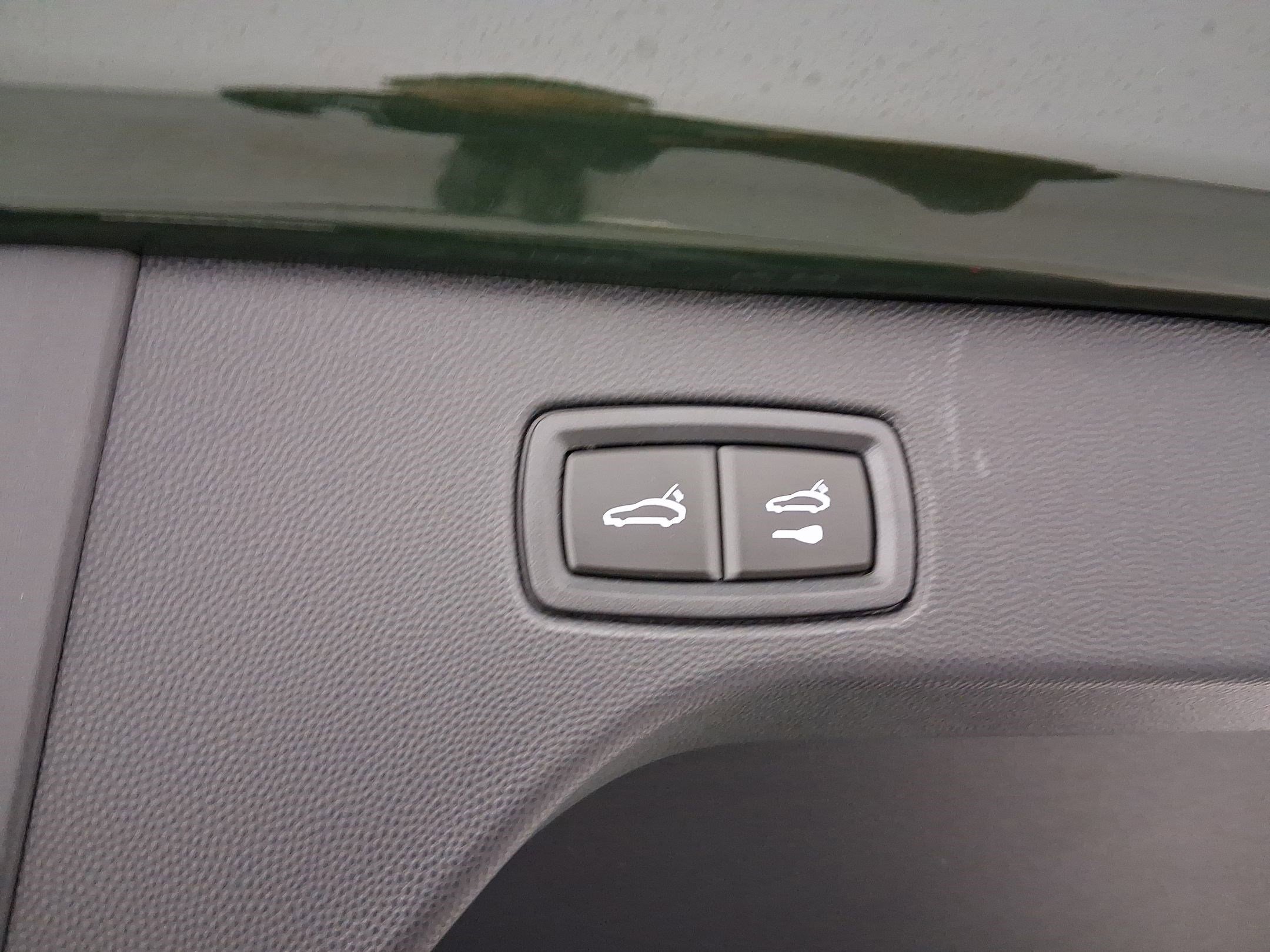 Used 2026 Porsche Macan image 33