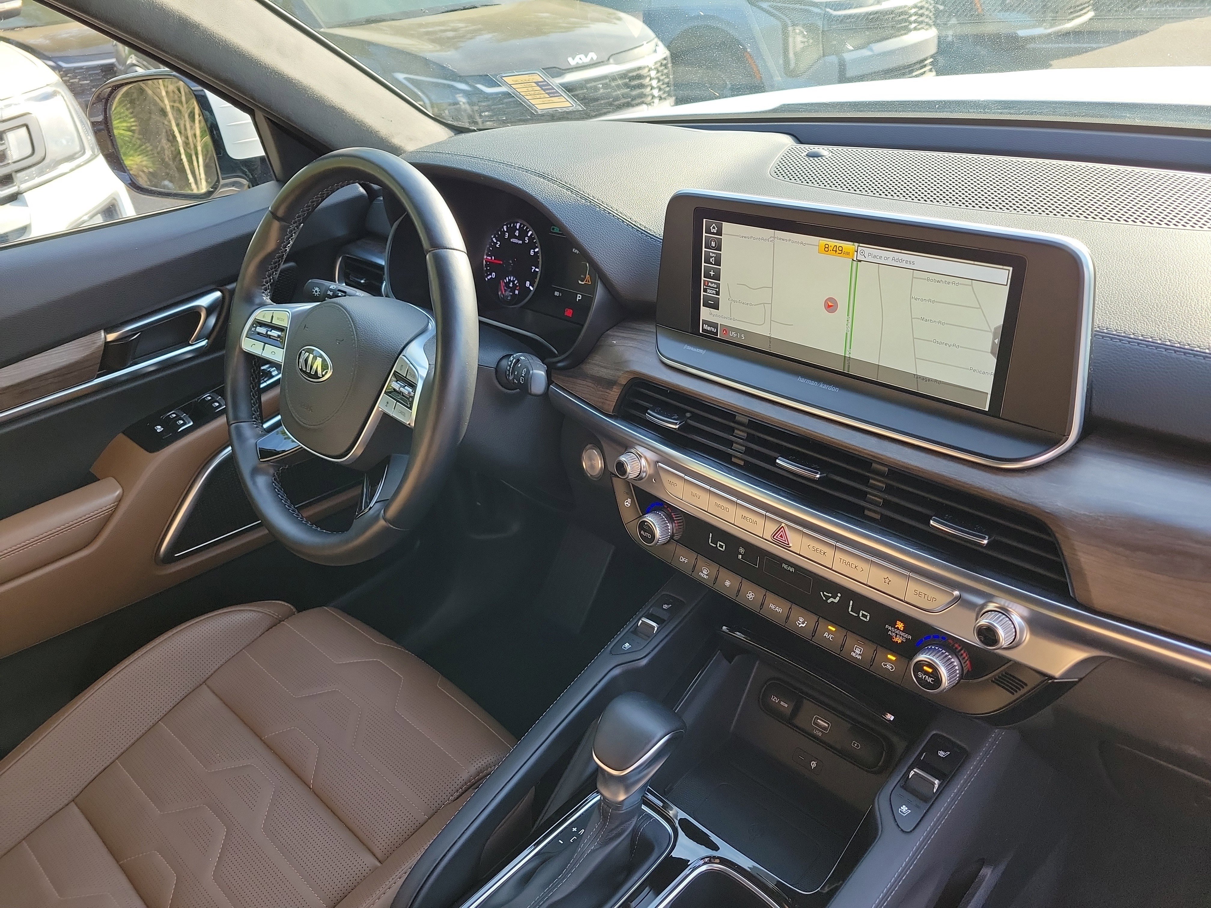 Used 2021 Kia Telluride SX w/ SX Prestige Package image 8