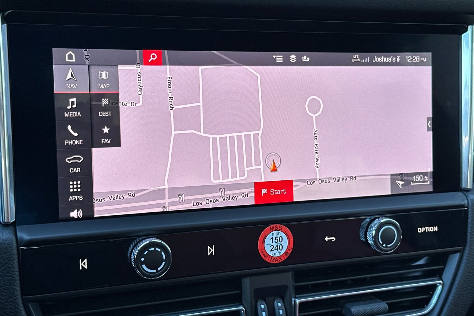 Used 2025 Porsche Macan image 36