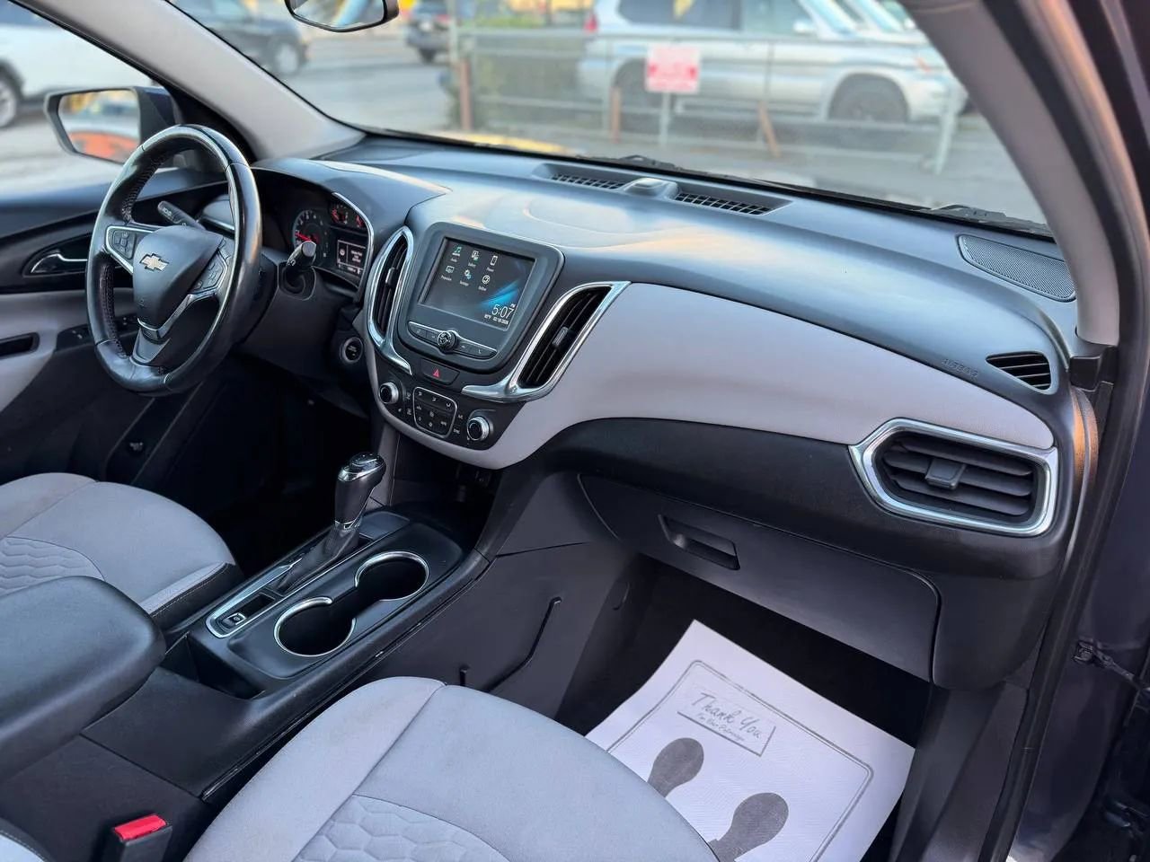 Used 2018 Chevrolet Equinox LT image 34