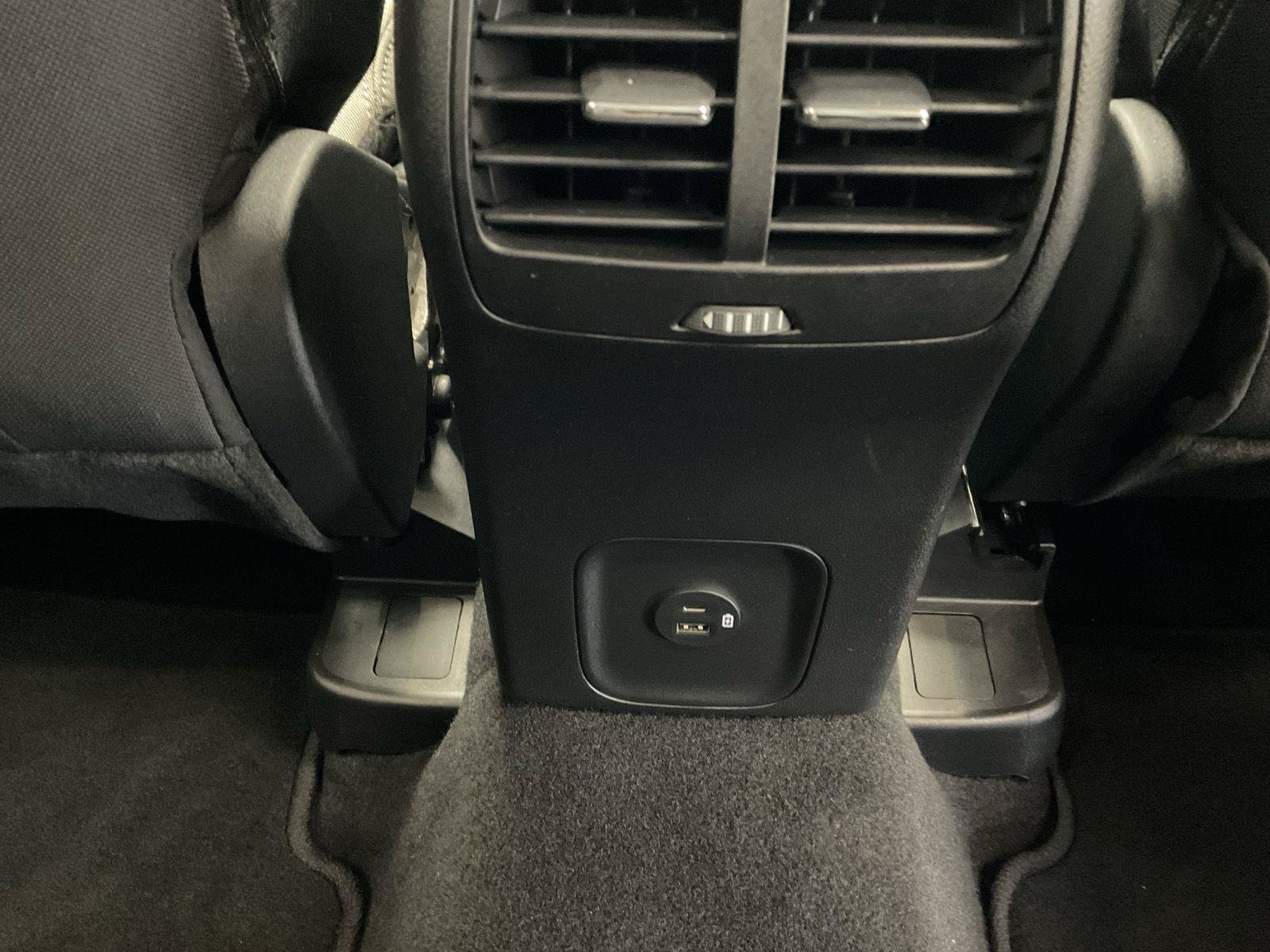Used 2022 Ford Escape SE w/ Cold Weather Package AWD/4WD image 21