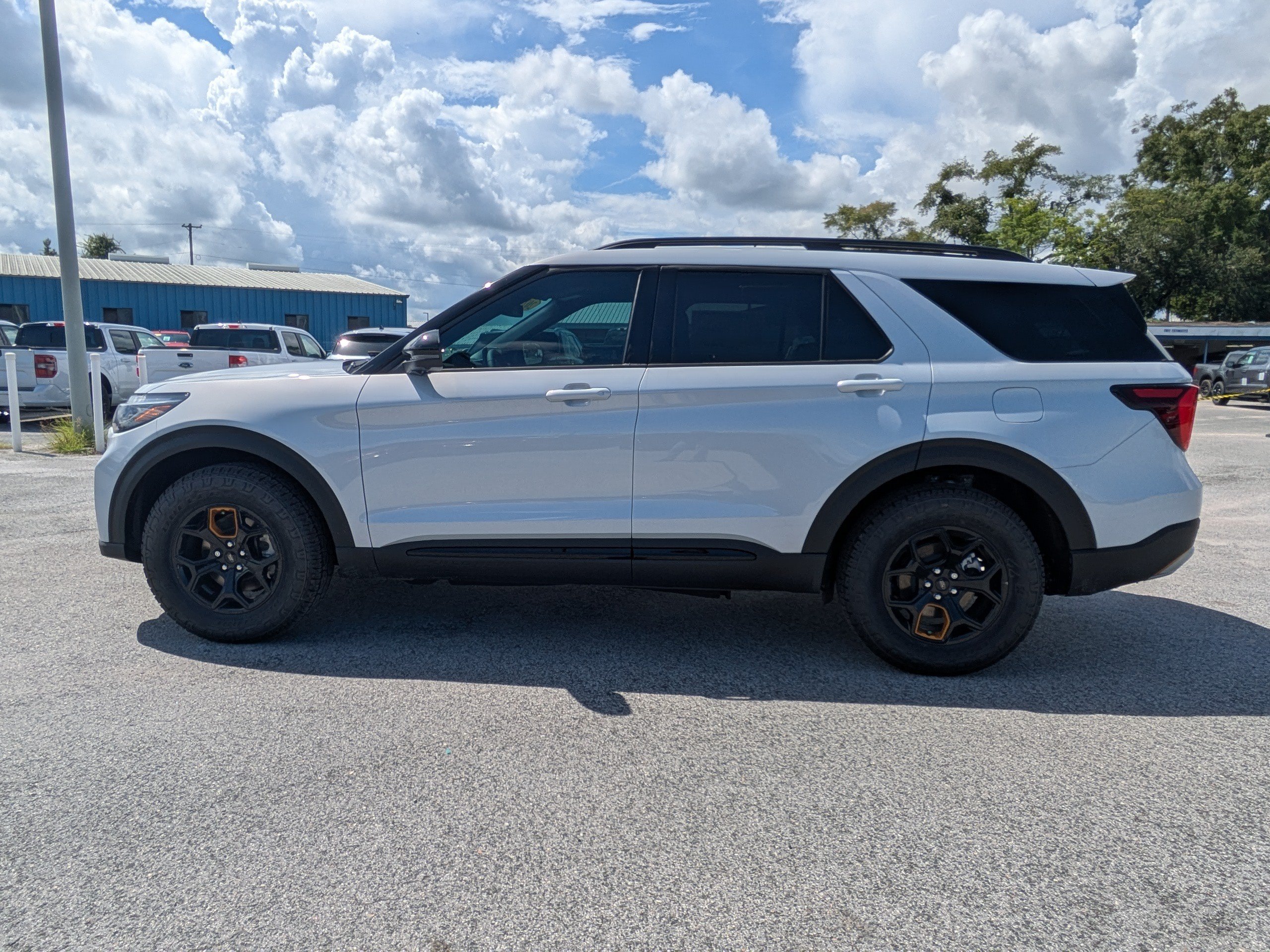 New 2026 Ford Explorer Tremor w/ Tremor Ultimate Package AWD/4WD image 7