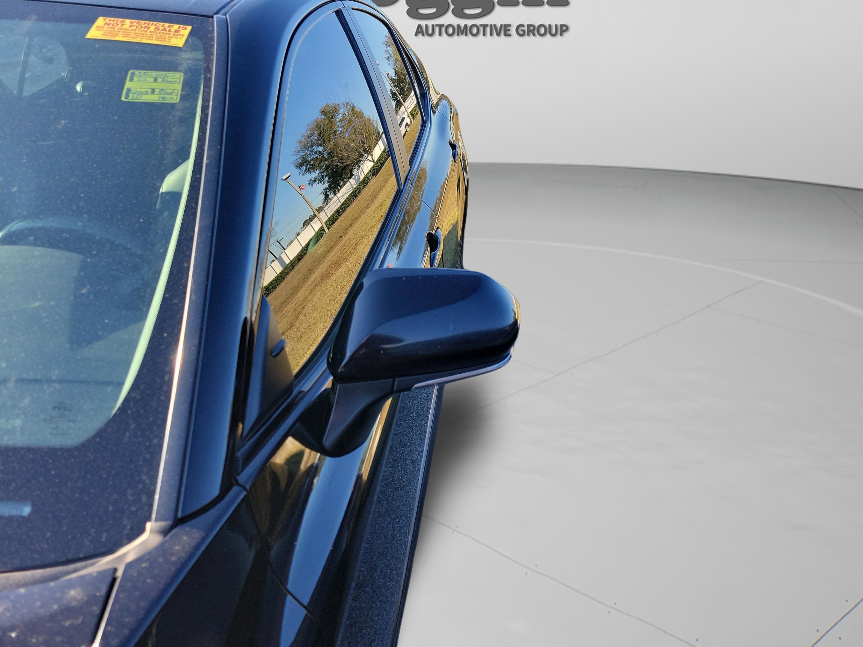 Used 2022 Toyota Camry SE image 14