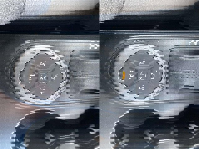 Used 2023 Ford Bronco Wildtrak image 65