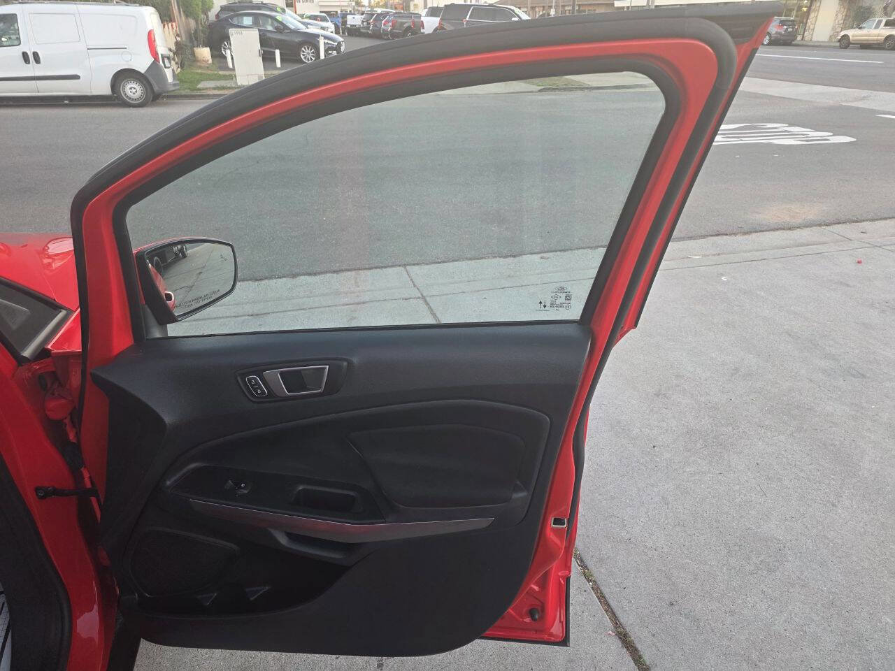 Used 2021 Ford EcoSport SE image 19