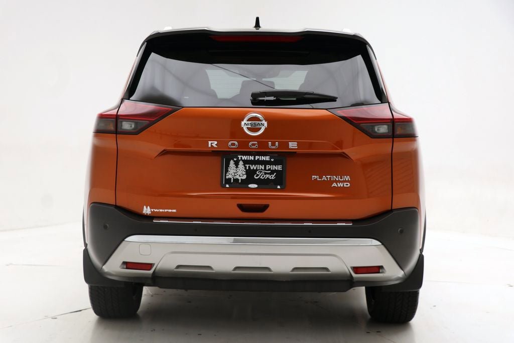 Used 2021 Nissan Rogue Platinum image 8
