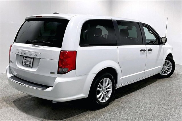 Used 2019 Dodge Grand Caravan SE w/ UConnect Hands-Free Group image 5
