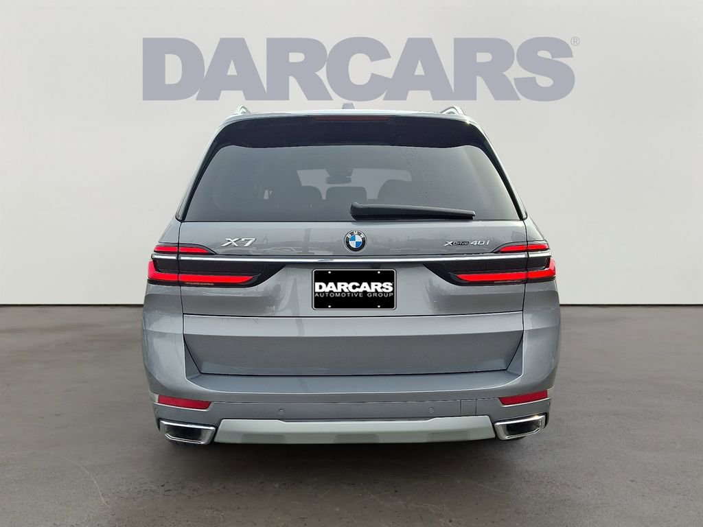 Used 2025 BMW X7 xDrive40i image 5
