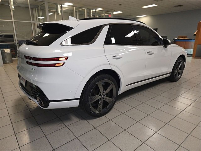 Used 2023 Genesis GV70 2.5T w/ Sport Prestige Package image 8