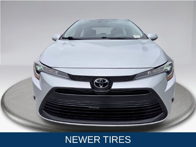 Used 2023 Toyota Corolla LE FWD image 6
