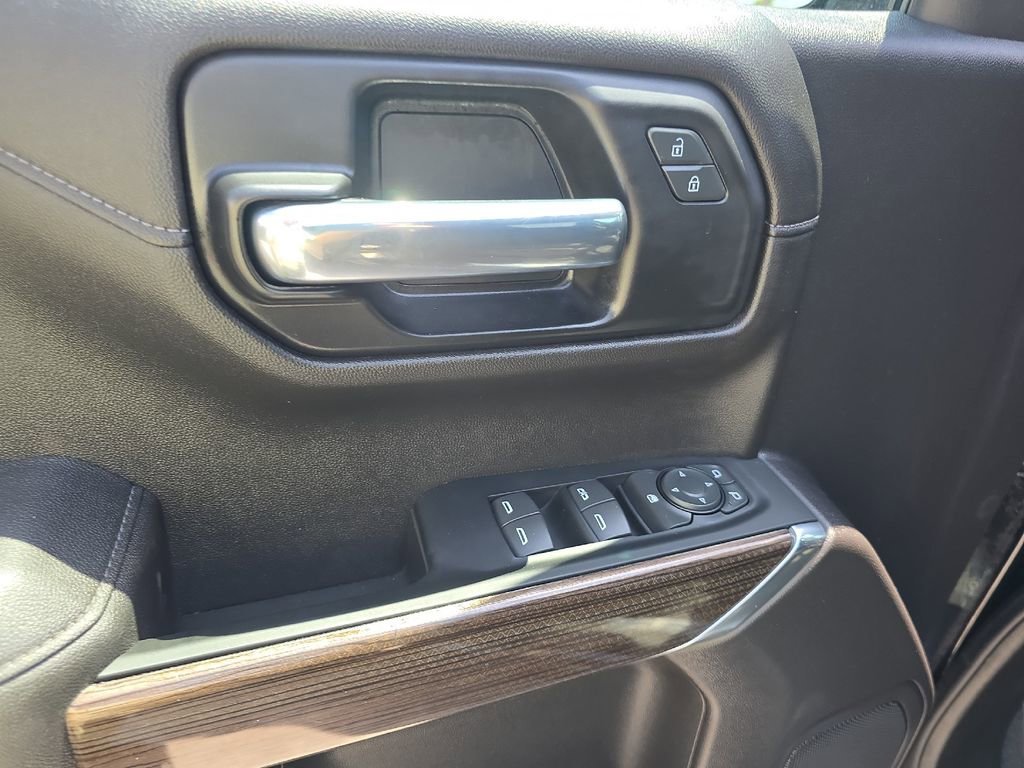 Used 2022 Chevrolet Silverado 1500 LT AWD/4WD image 23