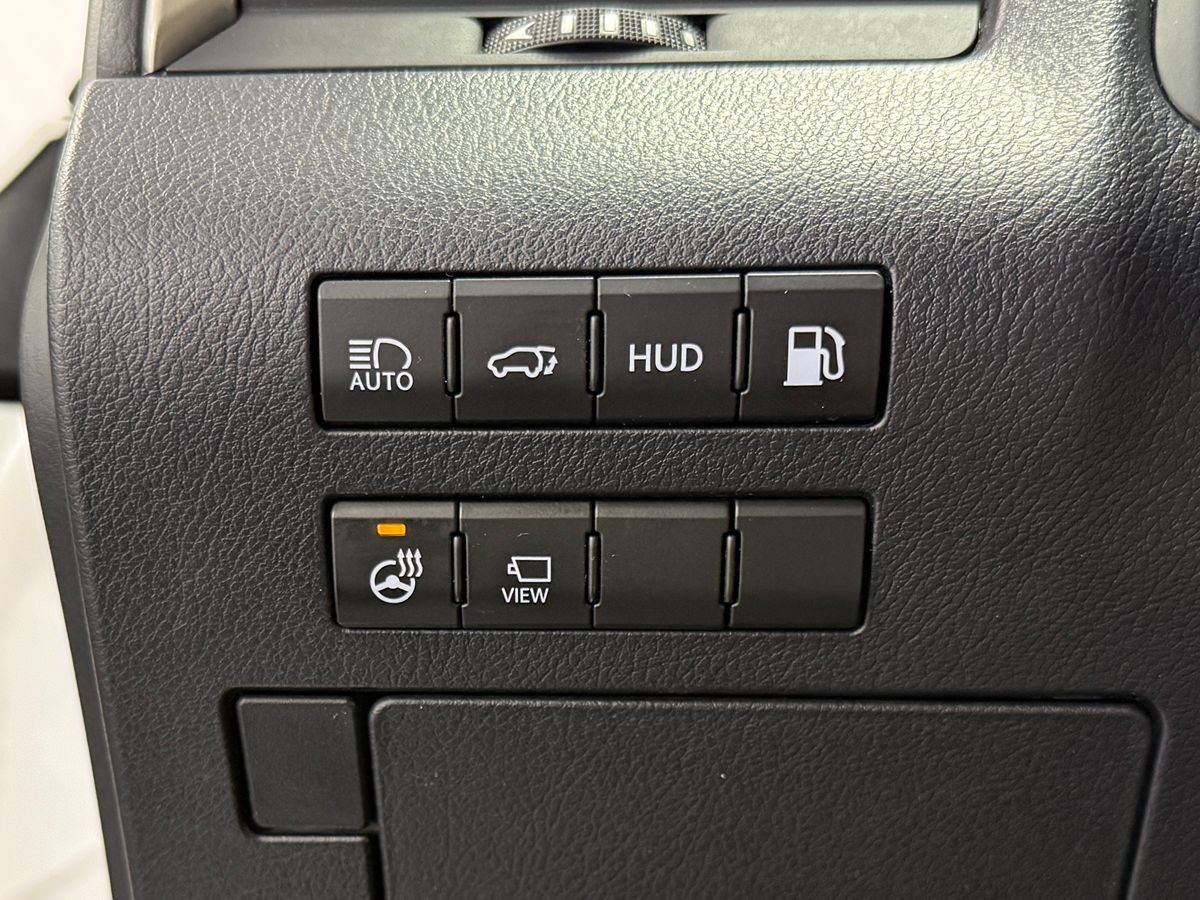 Used 2022 Lexus RX 450hL Luxury w/ Cold Area Package (CT) AWD/4WD image 23
