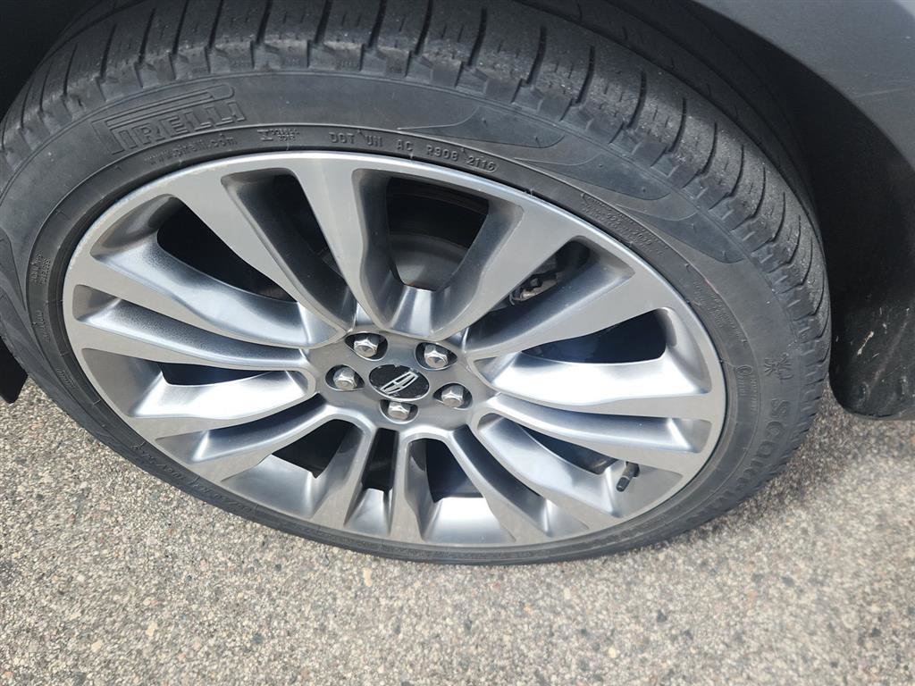 Used 2016 Lincoln MKX Reserve w/ Luxury Package AWD/4WD image 6