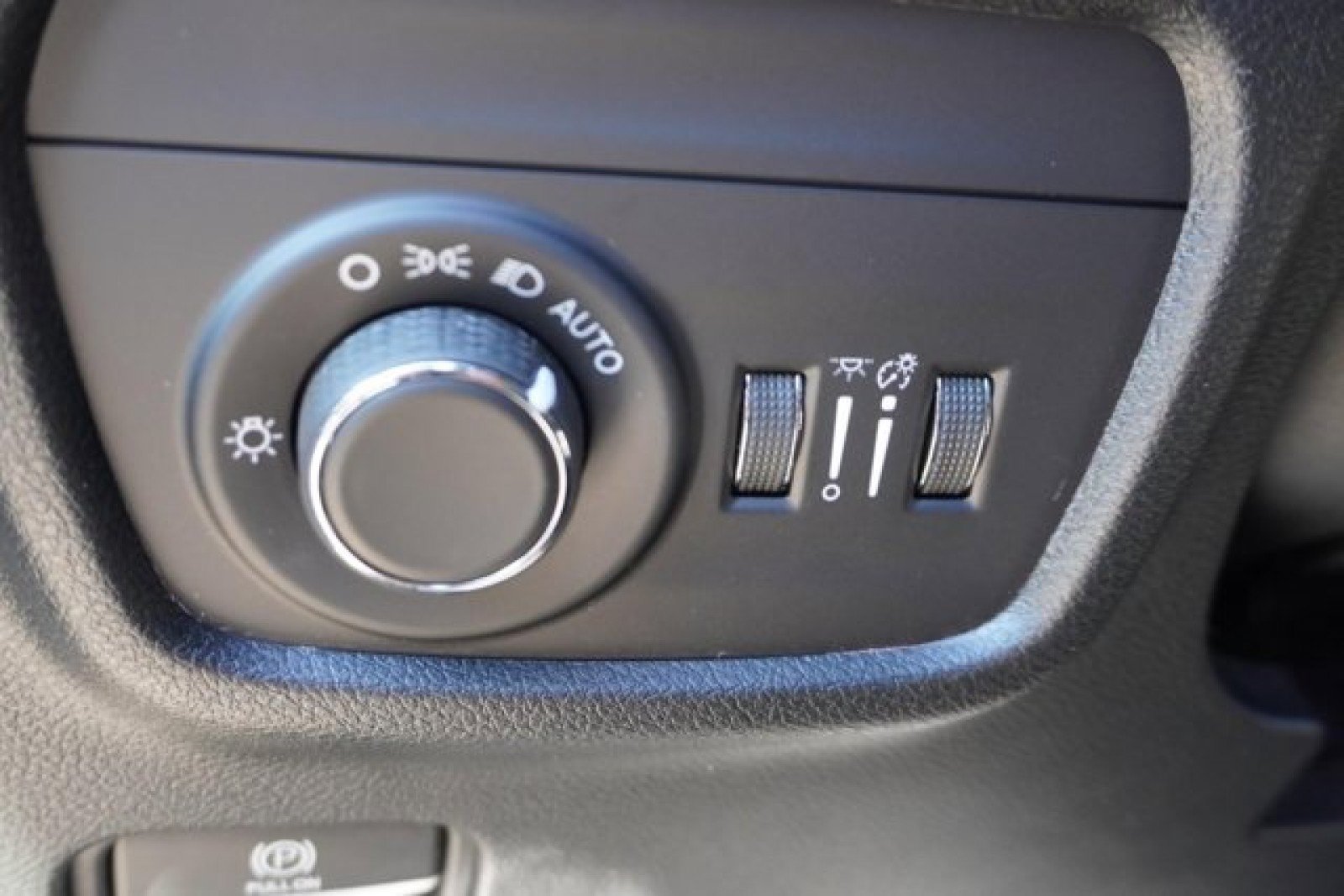 Used 2022 Jeep Grand Cherokee L Laredo w/ Luxury Tech Group I AWD/4WD image 26