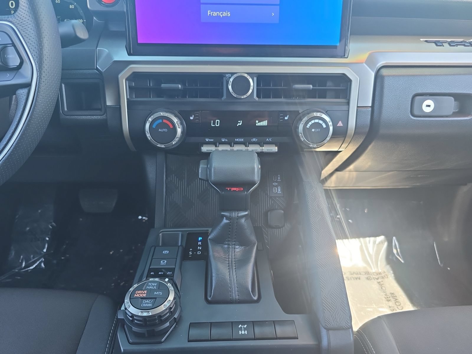 Certified 2025 Toyota Tacoma TRD Off-Road AWD/4WD image 11