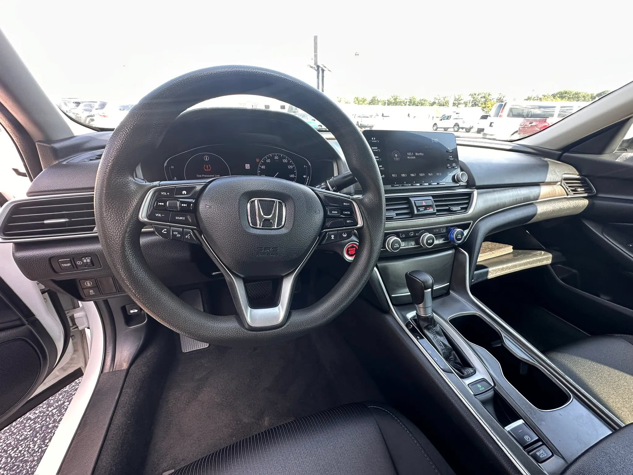 Used 2019 Honda Accord LX image 10