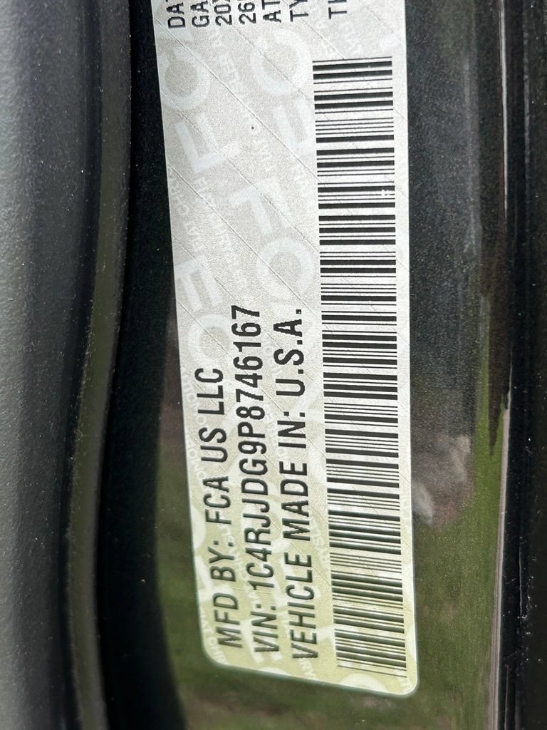 Used 2023 Jeep Grand Cherokee L Overland RWD image 55