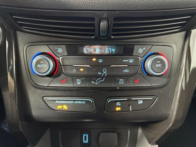 Used 2017 Ford Escape Titanium AWD/4WD image 19