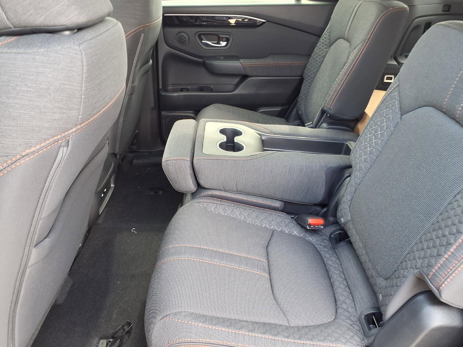 New 2026 Honda Pilot Sport image 10
