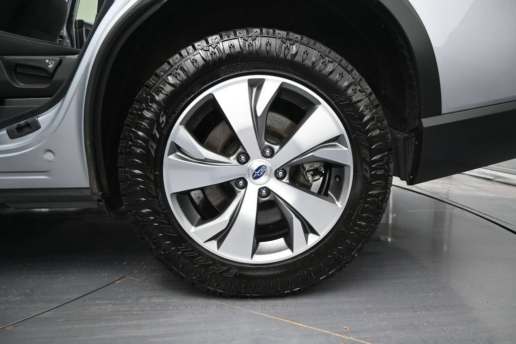 Used 2024 Subaru Ascent Premium w/ Convenience Package AWD/4WD image 14