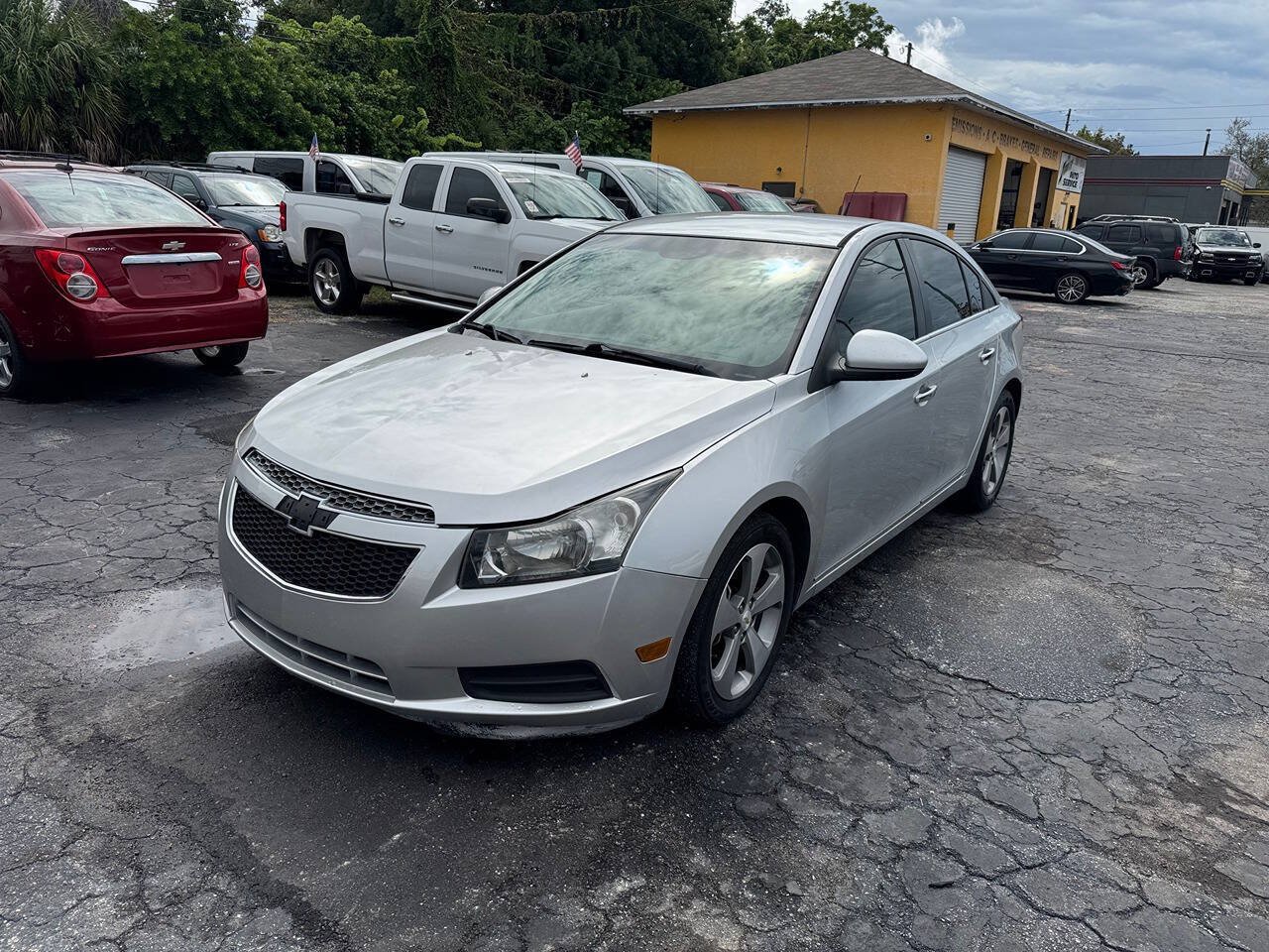 Used 2011 Chevrolet Cruze LTZ FWD image 4