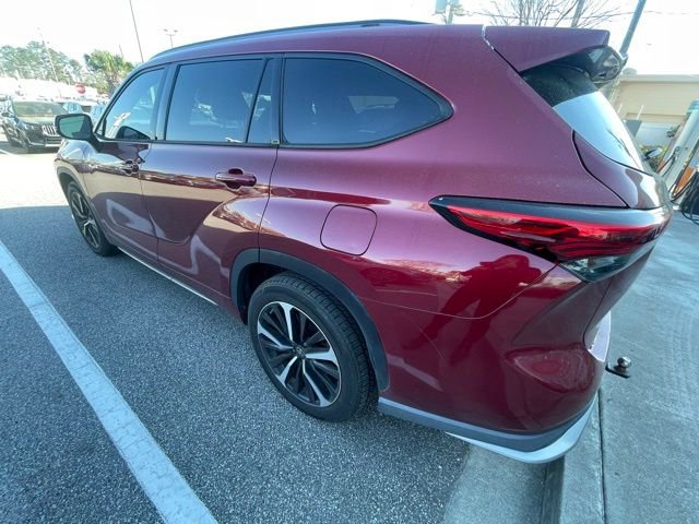 Used 2021 Toyota Highlander XSE image 4