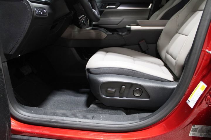 New 2026 GMC Terrain Elevation w/ Elevation Premium Package AWD/4WD image 19