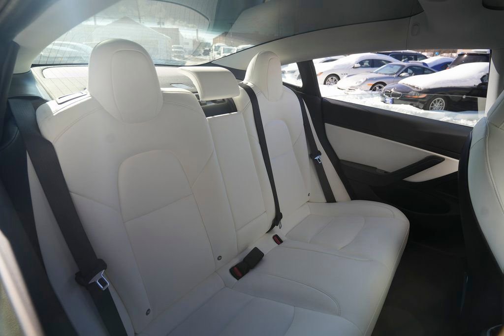 Used 2018 Tesla Model 3 Performance image 27