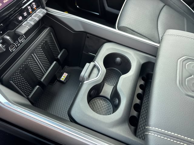 New 2026 RAM 2500 Laramie w/ Night Edition AWD/4WD image 27