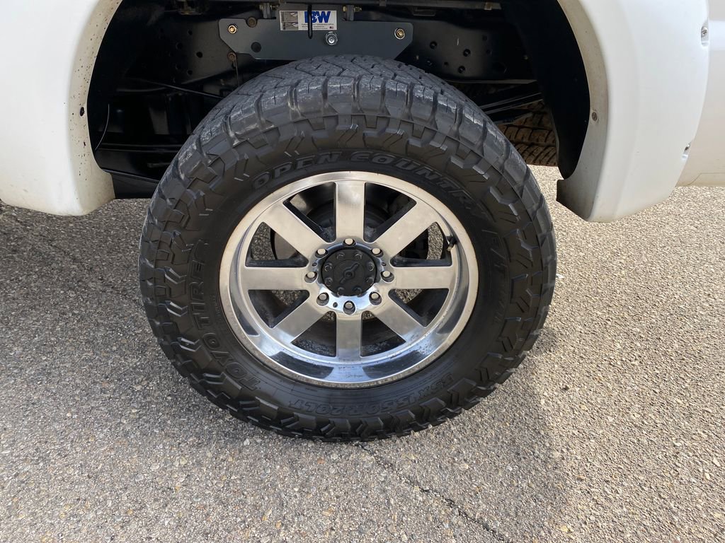 Used 2016 Ford F250 Platinum w/ FX4 Off-Road Package AWD/4WD image 30