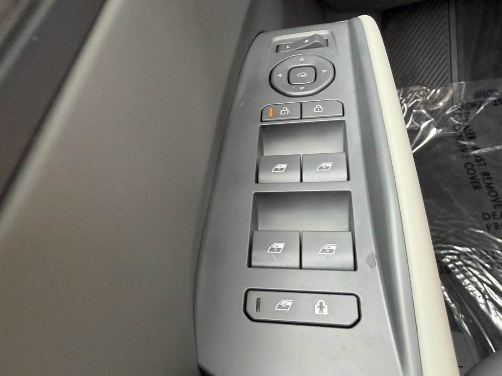 Used 2026 Kia EV9 Wind image 28