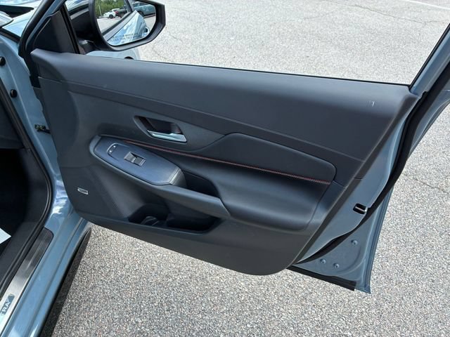 New 2026 Nissan Sentra SR w/ SR Premium Package FWD image 31