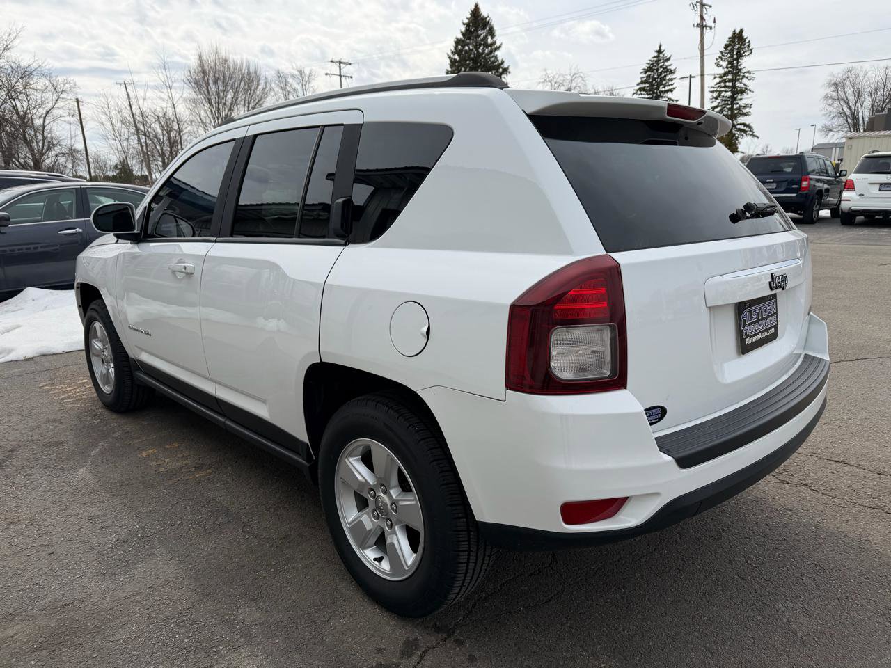Used 2016 Jeep Compass Latitude image 5