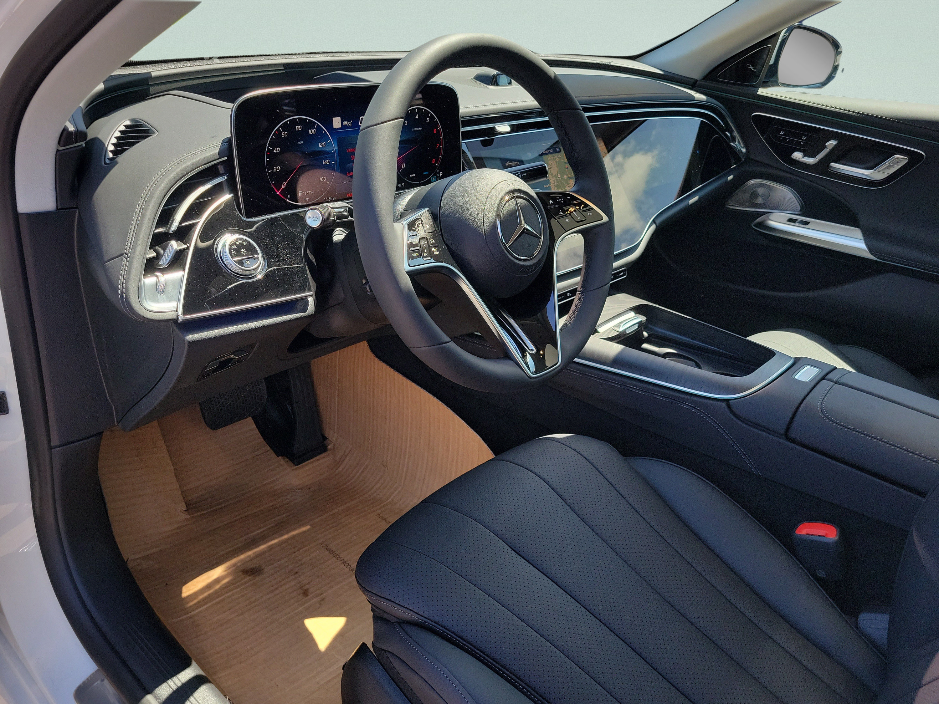 New 2026 Mercedes-Benz E 450 4MATIC Sedan image 19