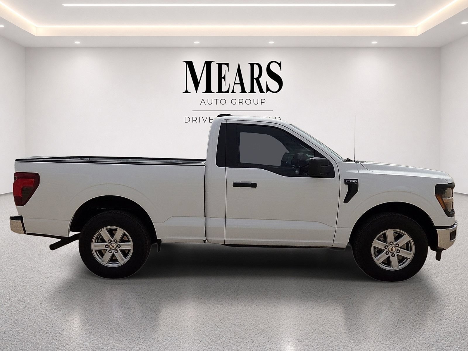 Used 2025 Ford F150 XL w/ Equipment Group 103A High AWD/4WD image 6