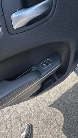 Used 2018 Chrysler 300 S w/ 300S Premium Group RWD image 14