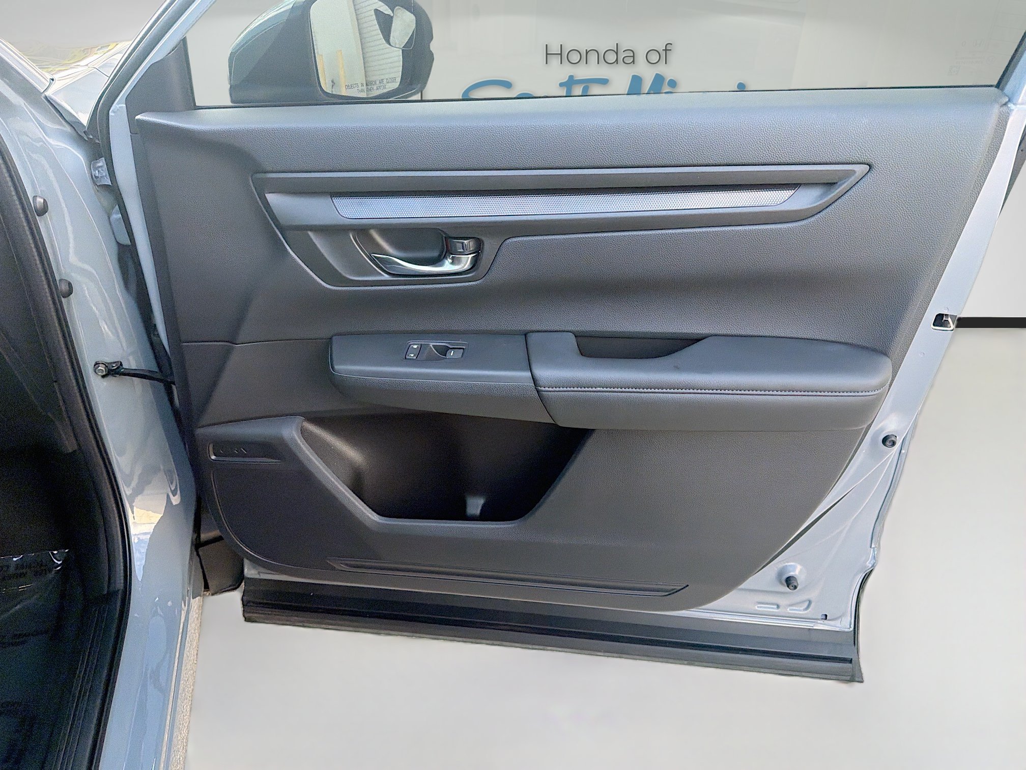 Certified 2025 Honda CR-V LX image 29