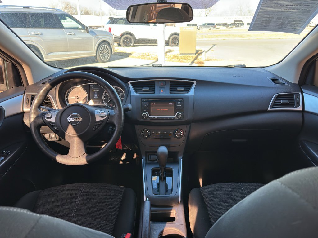 Used 2018 Nissan Sentra S image 11