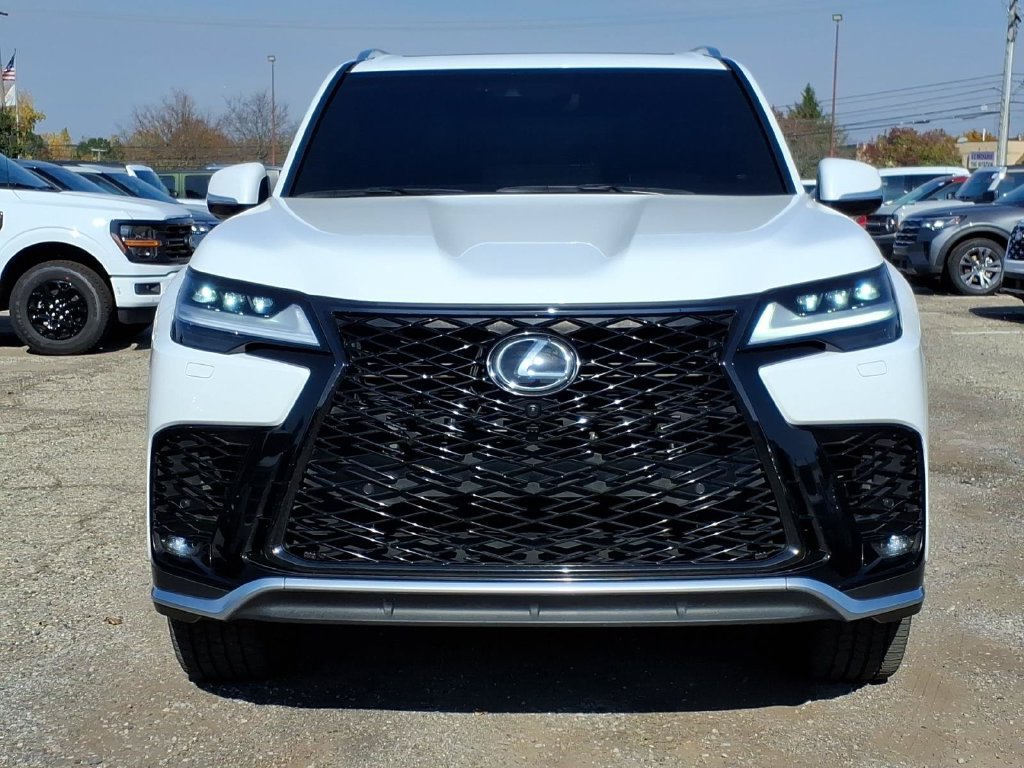 Used 2024 Lexus LX 600 F Sport AWD/4WD image 8