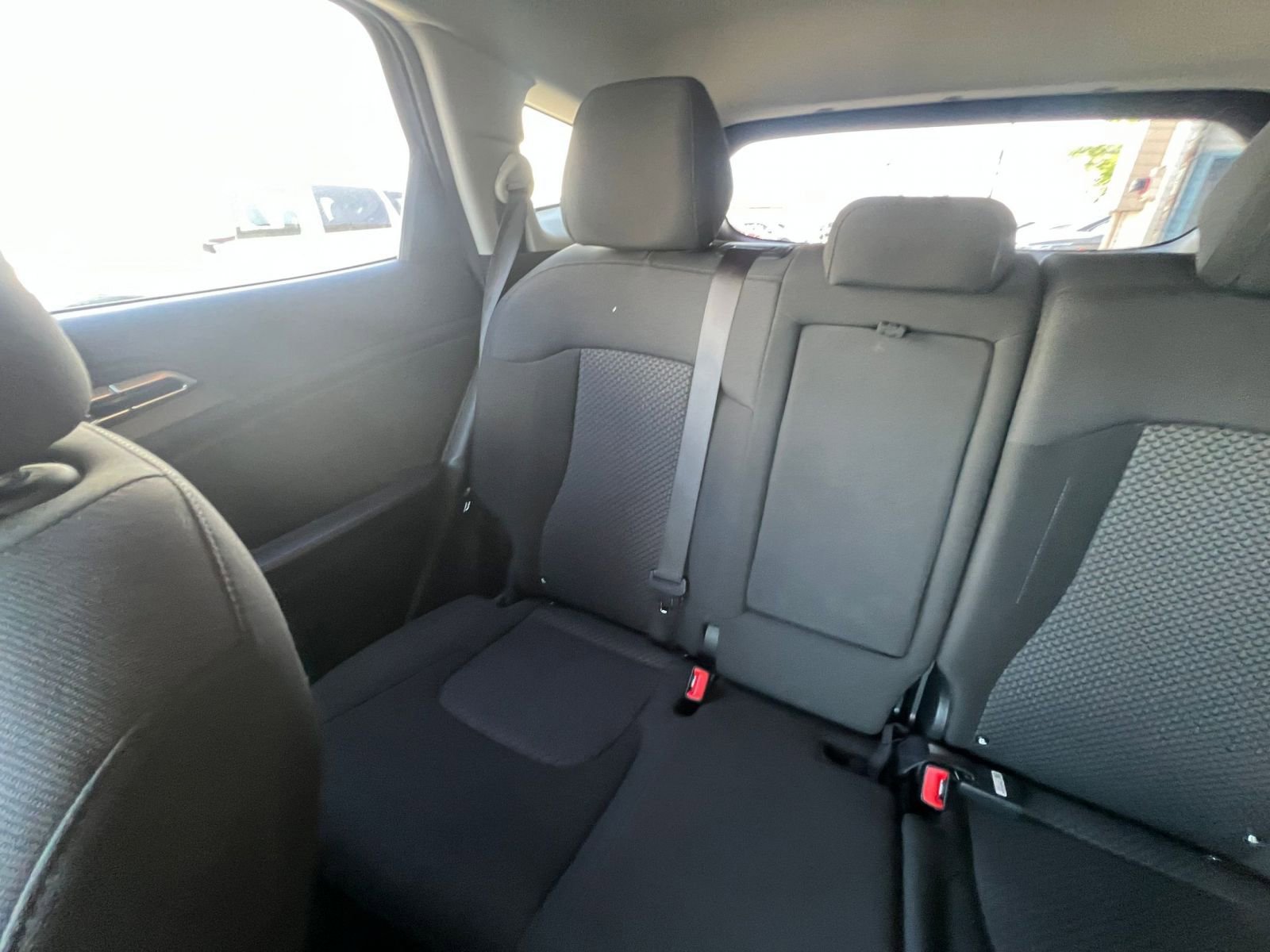 Used 2025 Kia Sportage LX FWD image 39