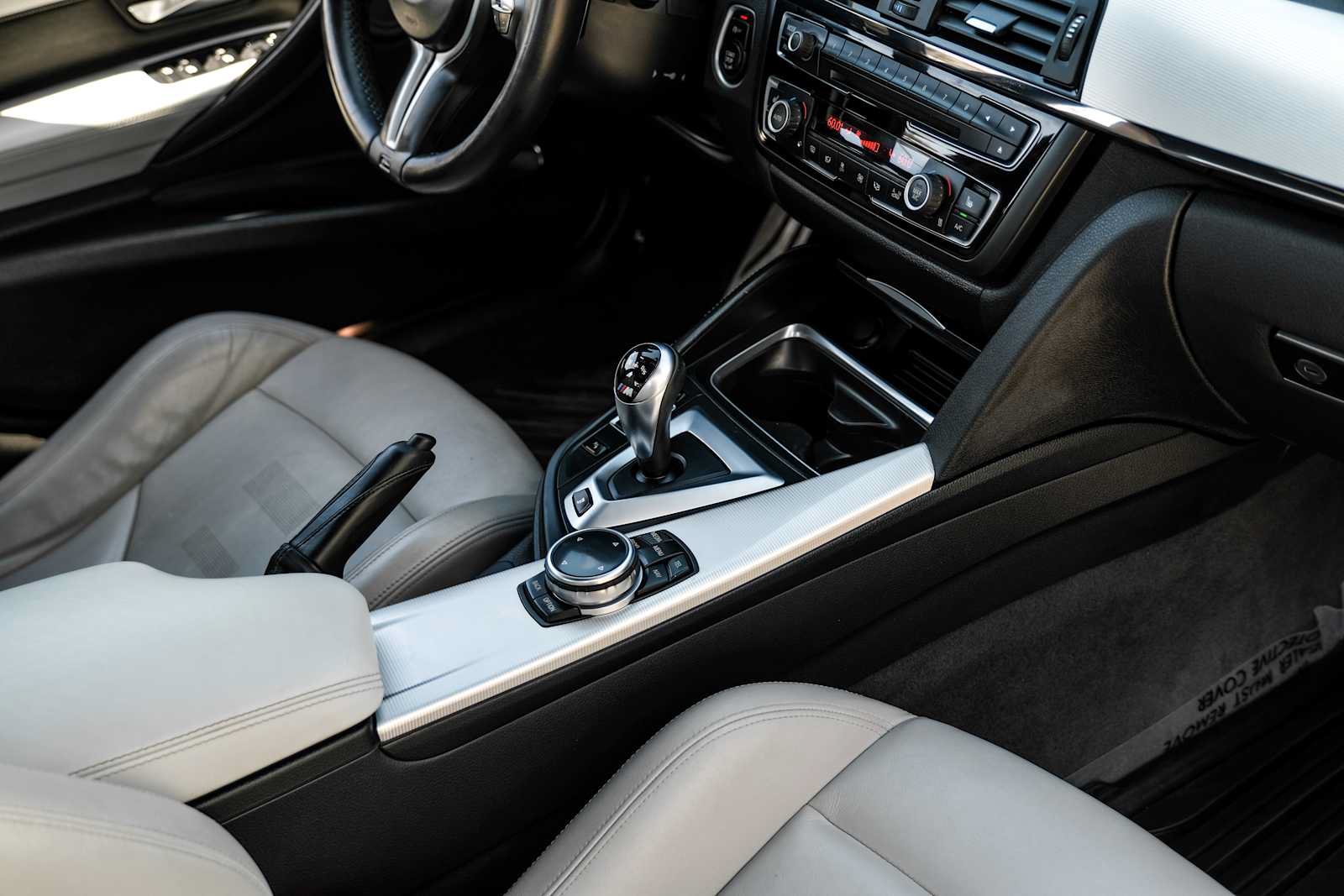 Used 2015 BMW M3 RWD image 20