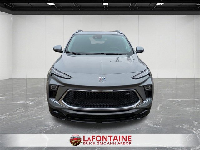 Used 2025 Buick Encore GX Sport Touring w/ Experience Buick Package image 8