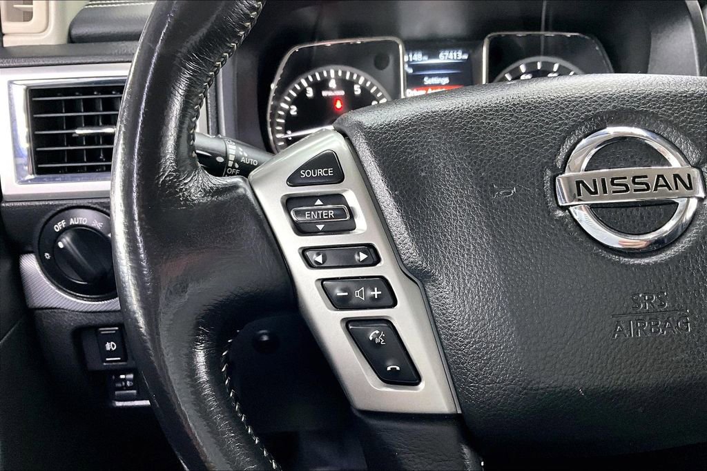 Used 2018 Nissan Titan PRO-4X image 11