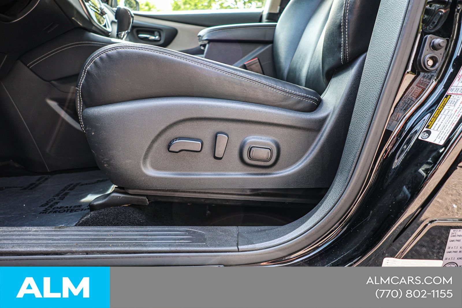 Used 2024 Nissan Murano SV AWD/4WD image 19