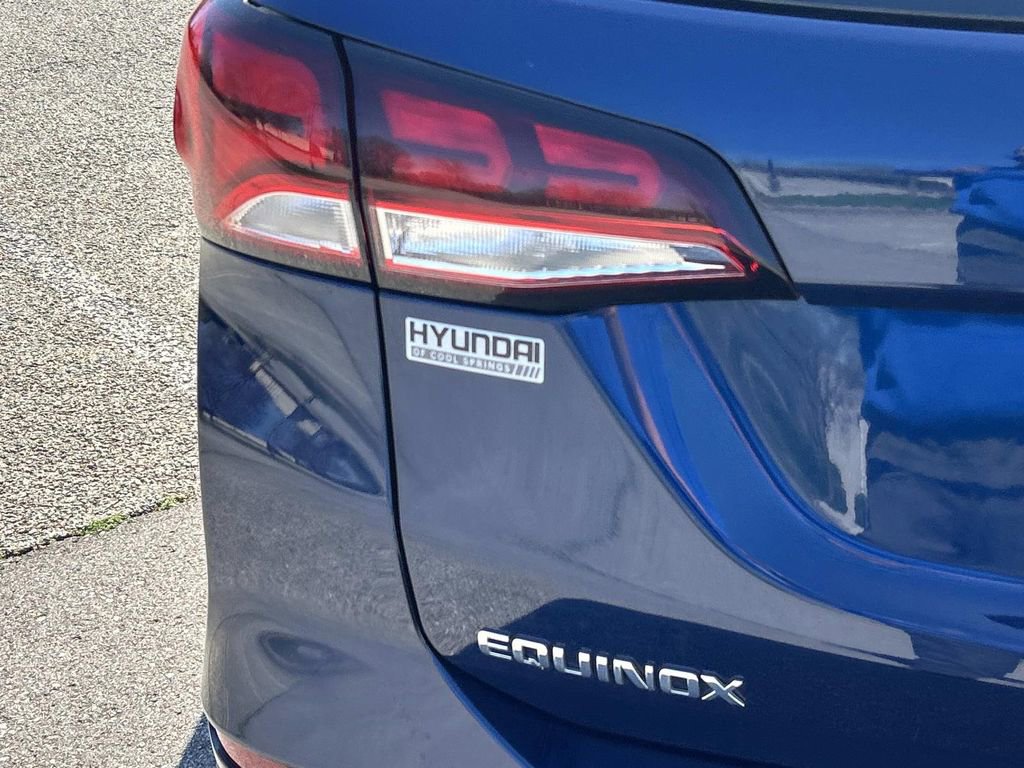Used 2022 Chevrolet Equinox LT FWD image 12