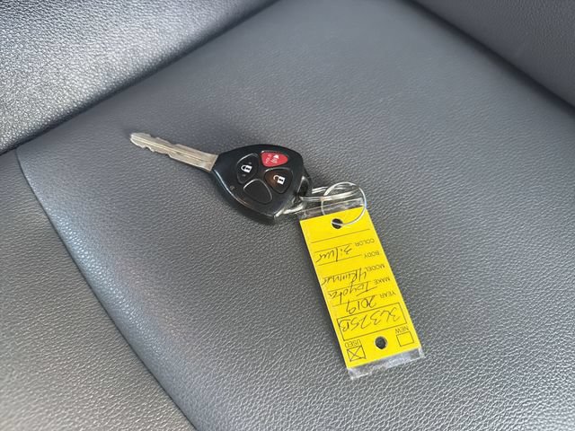 Certified 2019 Toyota 4Runner SR5 Premium AWD/4WD image 34