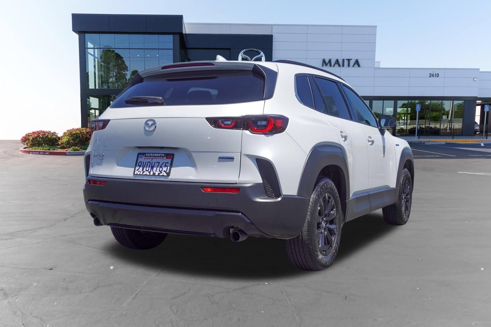 Used 2025 MAZDA CX-50 AWD 2.5 Hybrid w/ Premium Pkg image 4