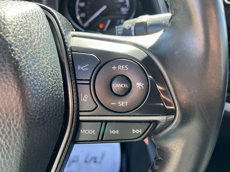 Used 2023 Toyota Camry SE image 16